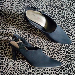 Black 3" heels w/gold piping